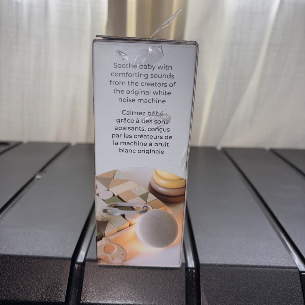 Yogasleep Hushh2 Sound Machine- Portable Sleep Sound Machine & Night Light- NWT - Picture 4 of 10